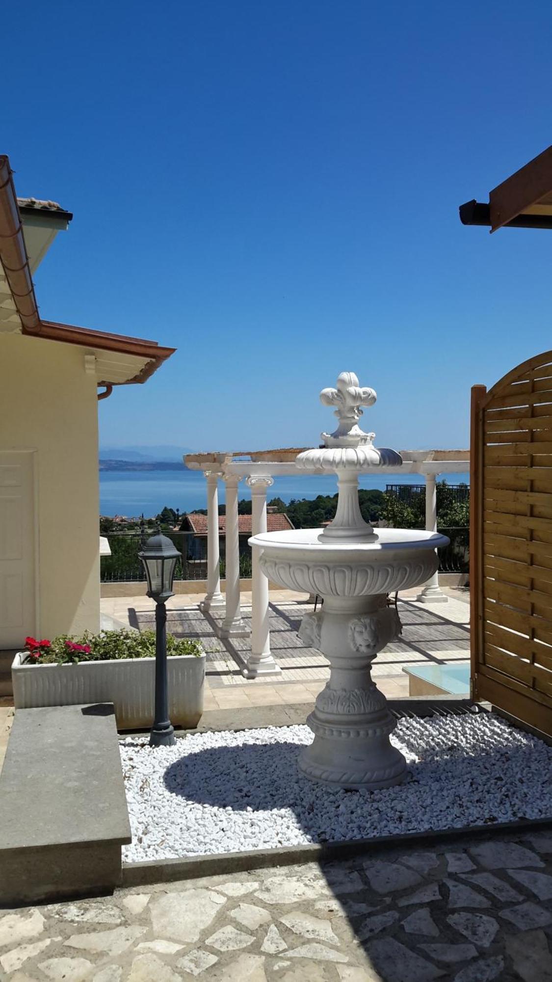 The White Villa Bracciano  Exterior photo
